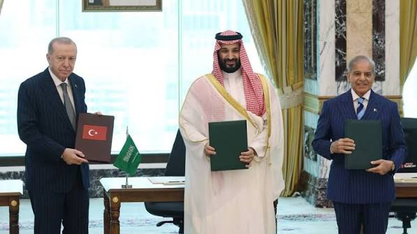 تركيا والسعودية وباكستان توقع “اتفاقية مكة” للدفاع المشترك.. ماذا تتضمن؟