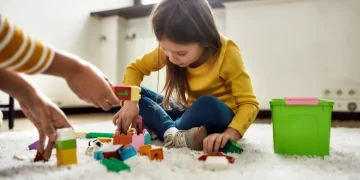 طفلك يرفض ترتيب غرفته؟.. 7 طرق تجعل المهمة أسهل