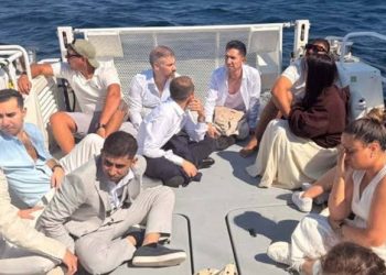 يخوت وملابس سياحية.. إحباط محاولة تهريب 22 مهاجرًا في تركيا