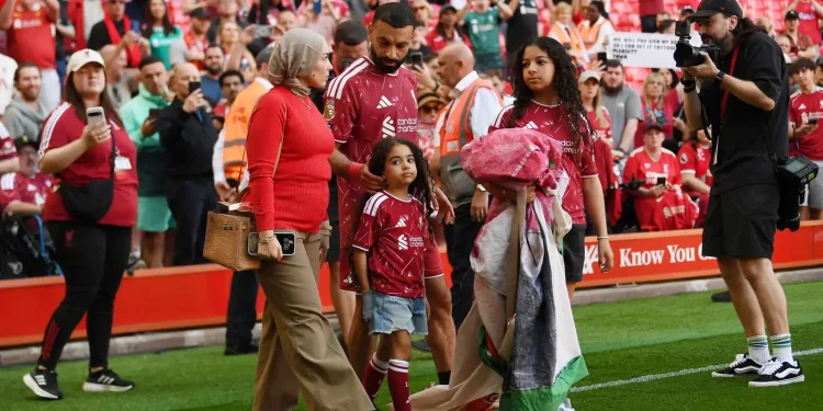 محمد صلاح يحسم قراره العائلي في تركيا.. ماذا سيفعل مع زوجته وأطفاله؟