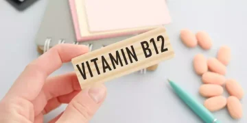 6 علامات لنقص فيتامين B12.. الأعراض والأسباب ومتى تحتاج إلى التحليل؟