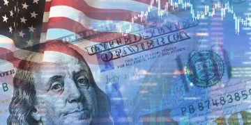 أسعار الذهب والدولار تترقب بيانات أمريكية حاسمة