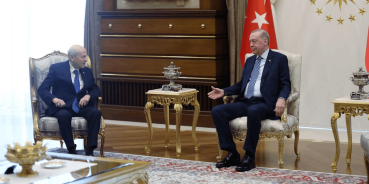 اجتماع مفاجئ بين أردوغان وبهجلي في المجمع الرئاسي بحضور رئيس حزب الحركة القومية بهشلي