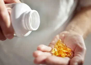 ملايين يتناولون زيت السمك لحماية الذاكرة.. دراسة تكشف مفاجأة غير متوقعة